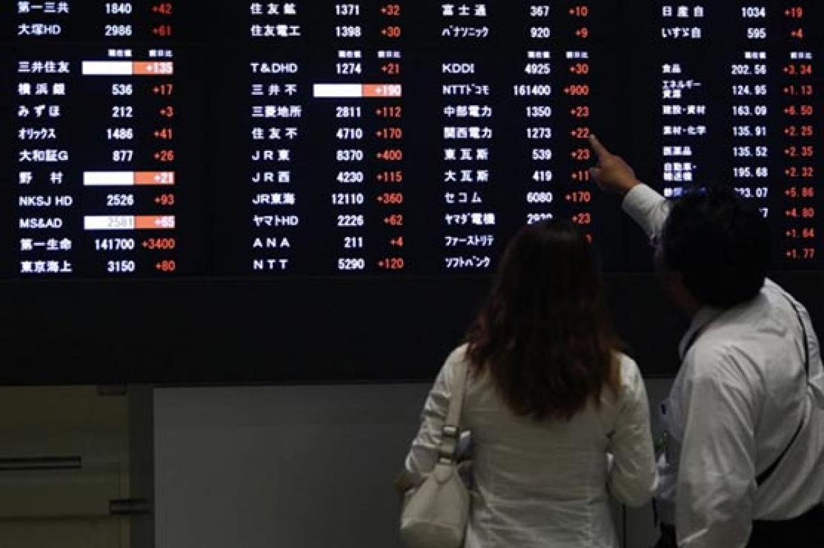 Tokyo stocks lose ground in early trading